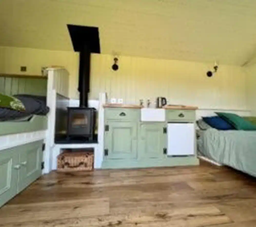 River Shepherds Hut 2